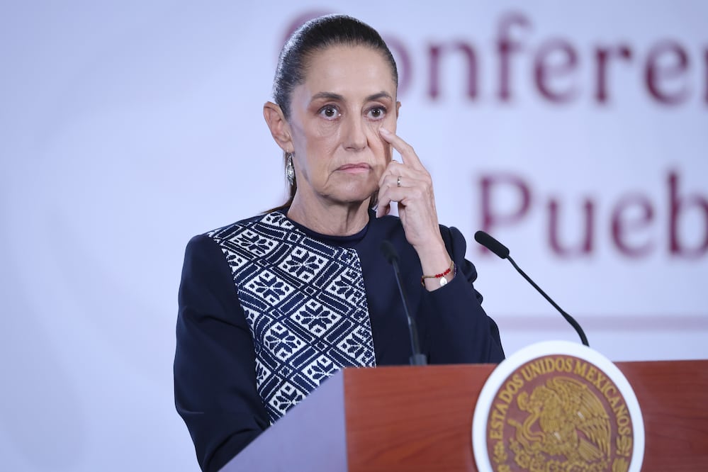 SEP cerrará escuelas militarizadas en México; Sheinbaum apoya la medida tras caso Dafne Zapata. Foto: Luis Camacho | El Universal