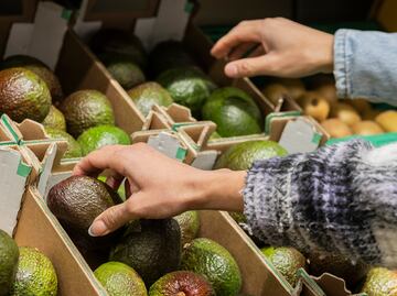 Aranceles de Trump encarecen la canasta en EU: Aguacates, tomates y jarabe de arce al alza