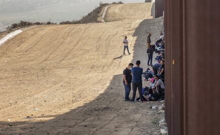 Desmantelan en Estados Unidos a banda que transportaba a migrantes en maletas