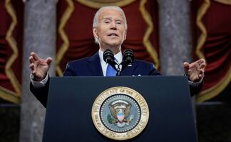 Biden culpa del asalto al Capitolio a Trump, sus 'mentiras' y su 'ego herido'