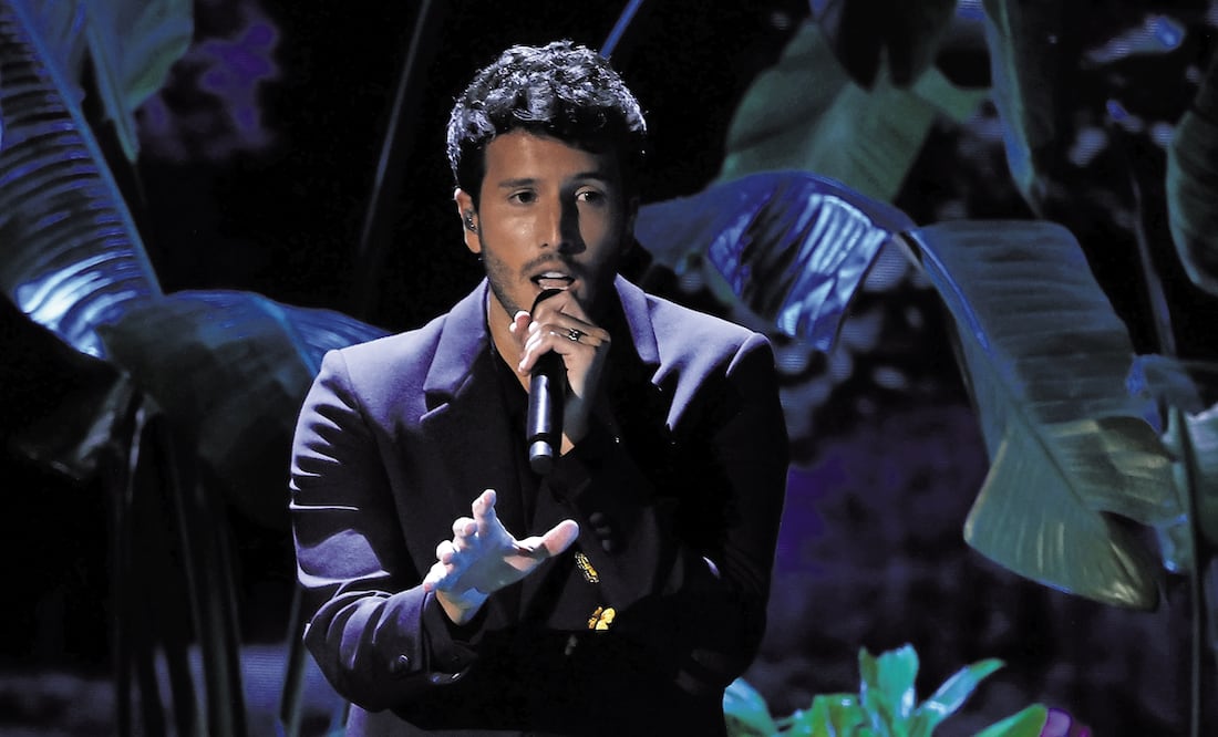 Anuncian beca Sebastián Yatra 2024. De cuánto es el apoyo, beneficios y requisitos. Foto: EFE/EPA/ETIENNE LAURENT