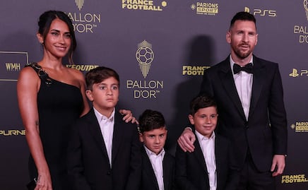 Antonela Roccuzzo posa junto a Messi ataviada con un espectacular atuendo total black