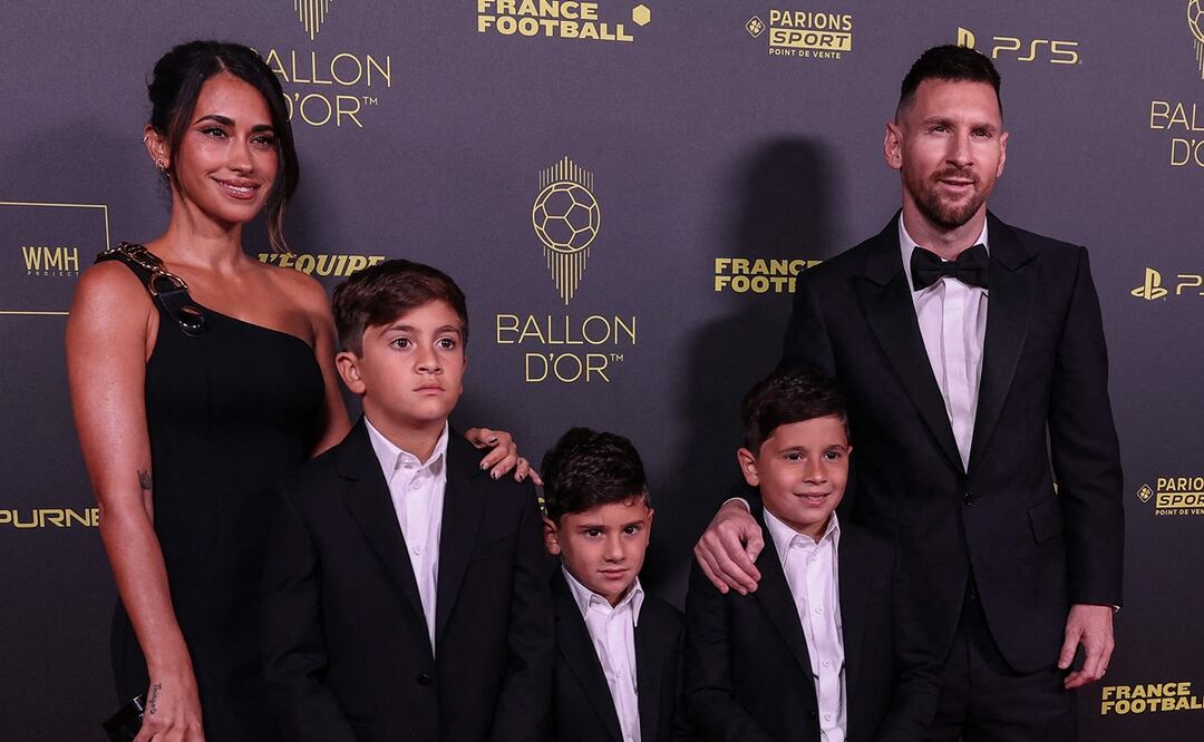 Antonela Roccuzzo posa junto a Messi ataviada con espectacular atuendo total black. Foto: AFP