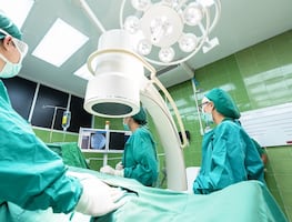 Tragedia en Durango: Niña de 14 años muere tras cirugía estética; padre señala a la madre y a su pareja como presuntos responsables