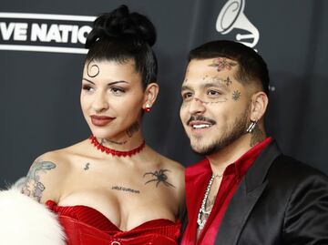 Cazzu se luce impactante con catsuit backless negro tras dar a luz