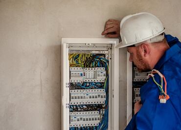 Ofrecen empleo para técnicos eléctricos en consulados de EU en México