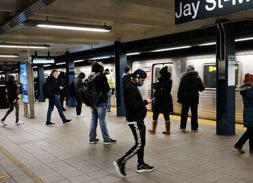 Transporte público de NY podría colapsar si no recibe ayuda