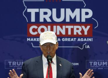 Trump amenaza con un año de cárcel a quienes quemen la bandera estadounidense