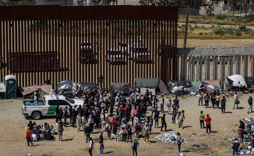 Miles de migrantes en la frontera de México con EEUU esperan el fin del Título 42. Foto: EFE/Joebeth Terriquez