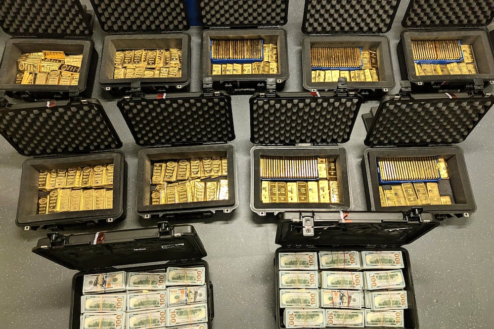 Exfuncionario de la CIA inventó programas secretos para robar US$194 millones; compró oro y mansiones (AP Foto/Departamento de Justicia vía AP)