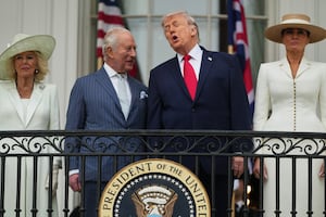 Rey Carlos III le recuerda a Trump el amor que le profesaba su difunta madre, la reina Isabel II