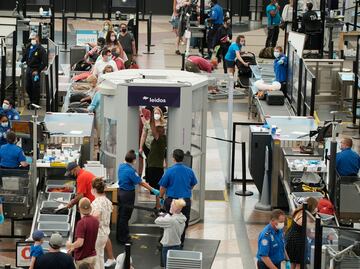 Viajar a Estados Unidos: ¿Qué se sabe sobre las vacunas que serán aceptadas?