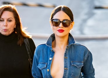 Eiza González se luce en traje de baño para sesión en la playa