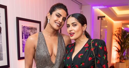 Priyanka Chopra y Salma Hayek impactan juntas en Antibes