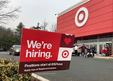 Target sube salarios iniciales: pagará hasta $24 dólares por hora a trabajadores