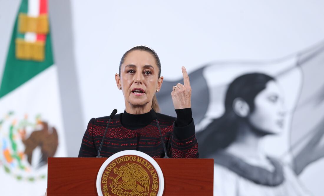 Sheinbaum impulsa impuesto a refrescos y asegura que el exceso de azúcar daña la salud de los mexicanos. Foto: EFE