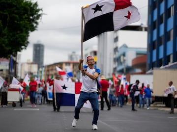 Un hombre mata a tiros a dos manifestantes que participaban en un bloqueo