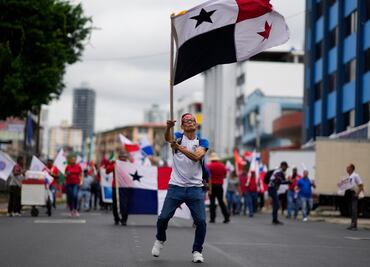 Un hombre mata a tiros a dos manifestantes que participaban en un bloqueo