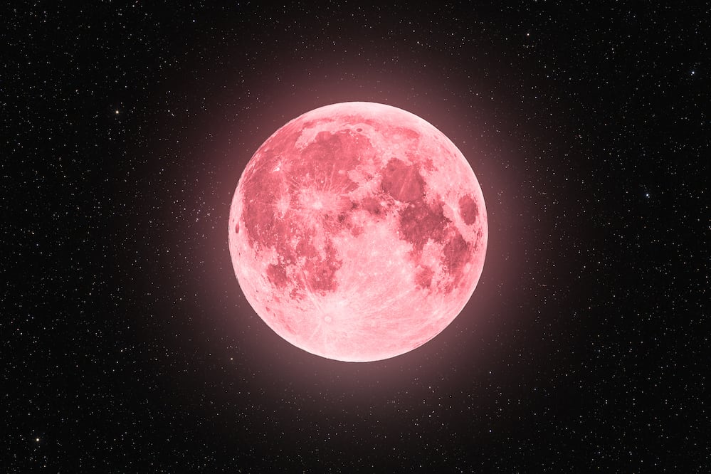 Luna Rosa 2024. ¿Cómo y cuándo ver este fenómeno astronómico en abril? Foto: iSTOCK- Dzika_mrowka