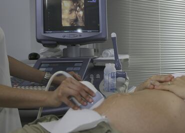 FDA advierte riesgo en gel para ultrasonido por contaminación bacteriana