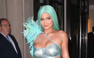 Kylie Jenner luce su jumpsuit más arriesgado en Instagram