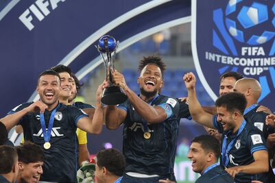 Pachuca golea a Botafogo, campeón de Libertadores, y avanza a semifinales de la Copa Intercontinental