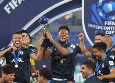 Pachuca golea a Botafogo, campeón de Libertadores, y avanza a semifinales de la Copa Intercontinental