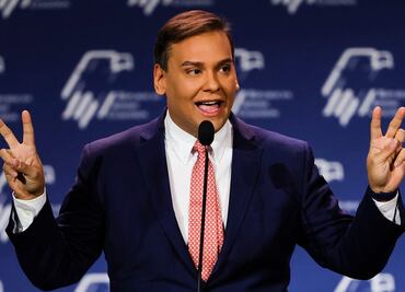 Congresista electo de EU admite que mintió sobre trabajo y estudios