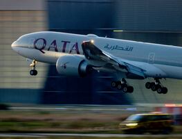 Fuertes turbulencias en vuelo de Qatar a Dublín dejan hospitalizadas a ocho personas