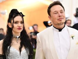 Elon Musk rechaza cirugía de orejas de elfo y colmillos de vampiro a Grimes