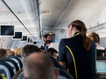 Cosas que los asistentes de vuelo desean que evites hacer