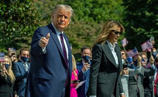 Trump muestra síntomas leves de Covid-19, según The New York Times