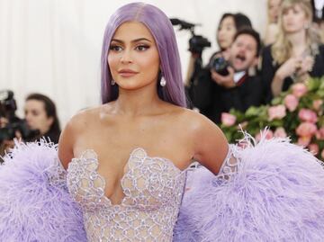 Kylie Jenner presume su traje de baño más atrevido en la playa