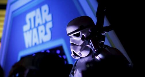 Disneyland daría pases para baño en fila de Star Wars: Galaxy Edge