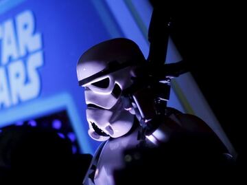 Disneyland daría pases para baño en fila de Star Wars: Galaxy Edge