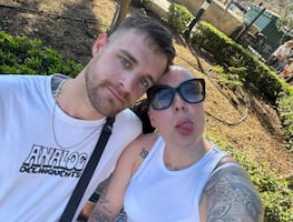 Influencer muere al caer de un puente por tomar una foto para redes sociales; así lo despiden