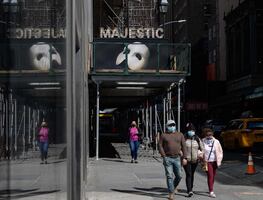 Salas de Broadway exigirán al público estar vacunado y usar cubrebocas