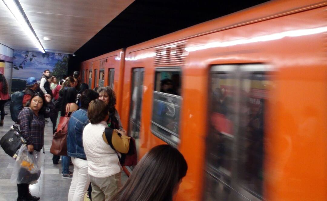 Línea 1 del Metro CDMX deja de aceptar boletos. Foto: iSotck/LIVINUS