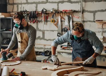 Portal del Empleo ofrece trabajo en el extranjero a carpinteros mexicanos; pagan $45,000