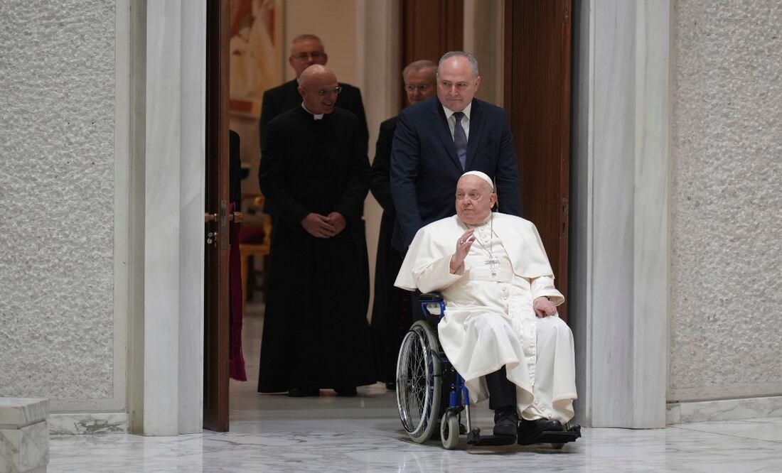 El papa Francisco continúa mejorando y no piensa en renunciar, informa cardenal. Foto: AP