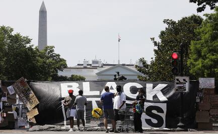 Imágenes. Valla de Trump en la Casa Blanca, símbolo contra la violencia racial