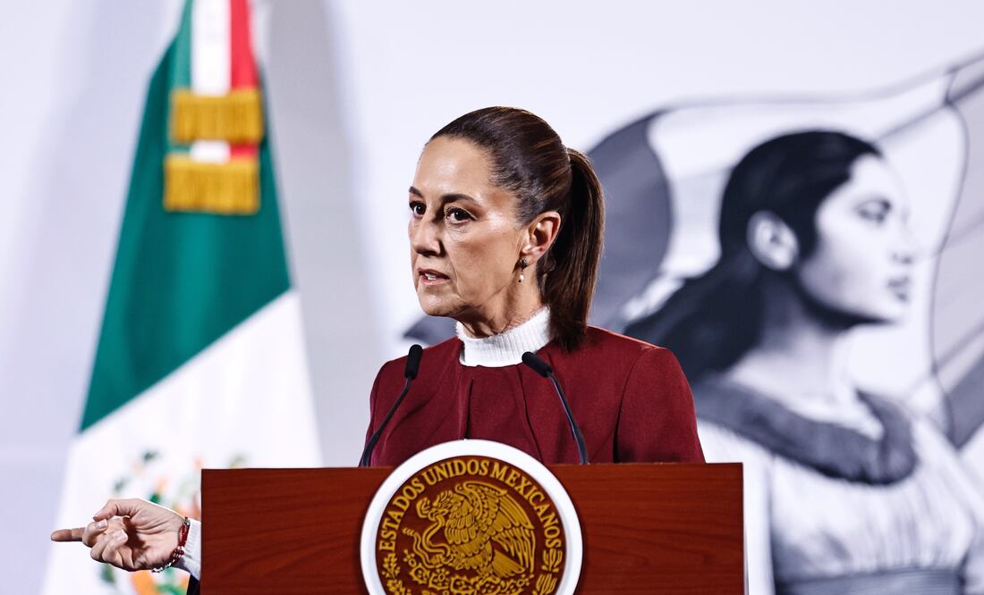 Sheinbaum celebra la "mayor" incautación de pastillas de fentanilo en Sinaloa EFE/Sáshenka Gutiérrez