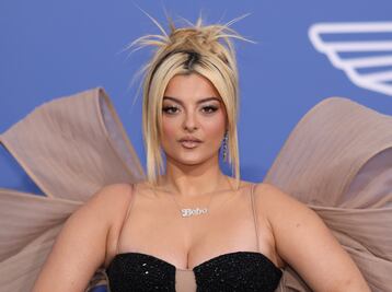 Bebe Rexha. Arrestan a hombre que le lanzó un celular en la cara