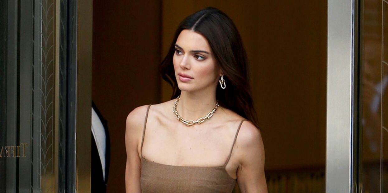 El ajustado minivestido con el que Kendall Jenner deslumbró en Beverly Hills 