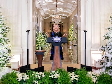 La Navidad llega a la Casa Blanca con más de 70 abetos y 83,000 luces