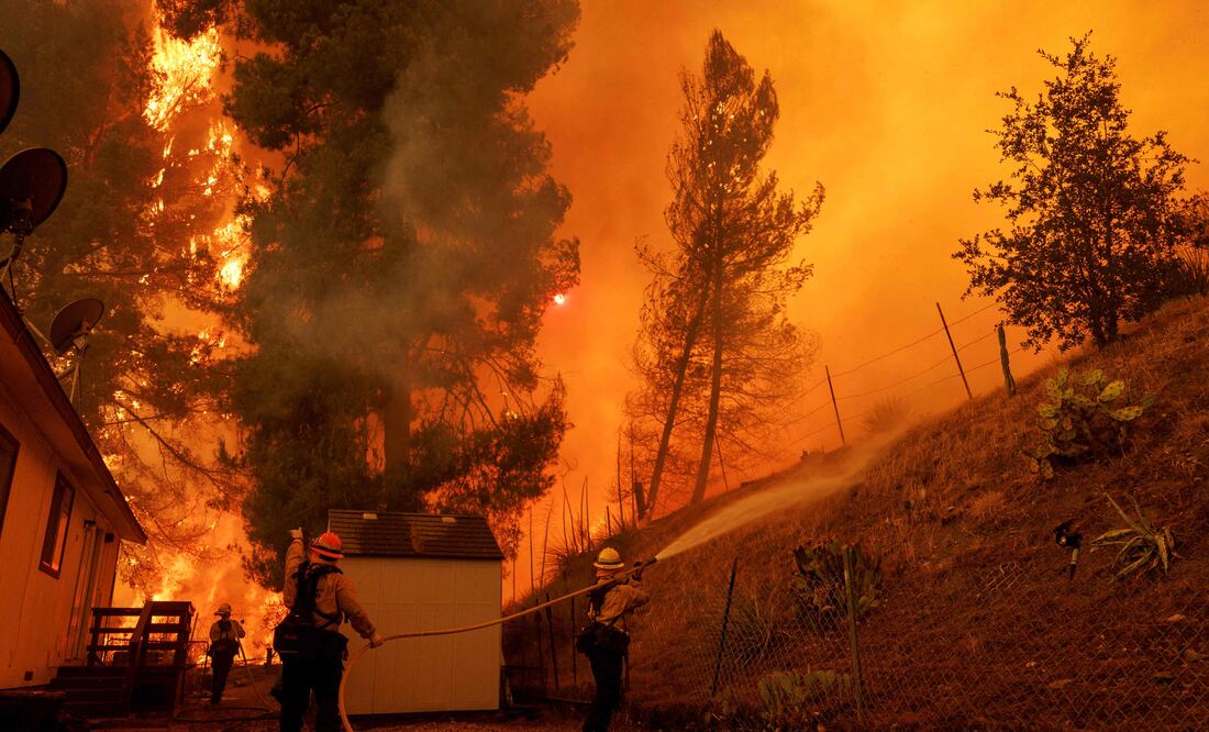 Oleada de incendios en California: evacuan zonas cercanas a Los Ángeles y Ventura. Foto: Eric Thayer/Getty Images/AFP