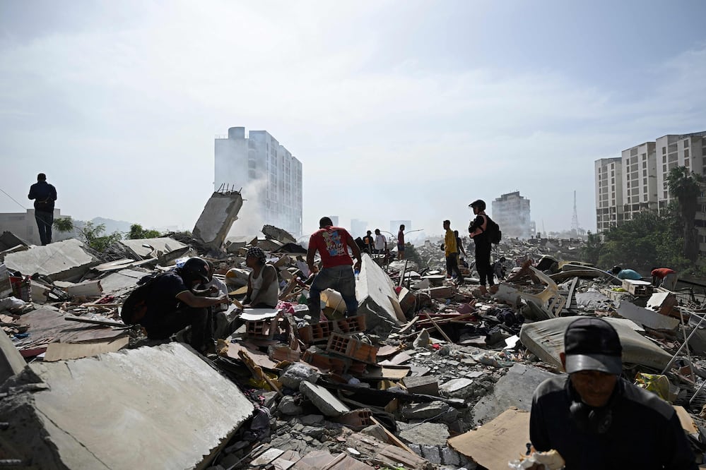 Doble terremoto en Venezuela deja 920 muertos y más de 3,300 heridos. ÚLTIMAS NOTICIAS(Photo by Federico PARRA / AFP)