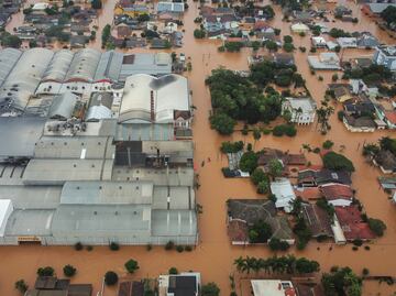Van 76 muertos por las devastadoras  inundaciones en el sur de Brasil