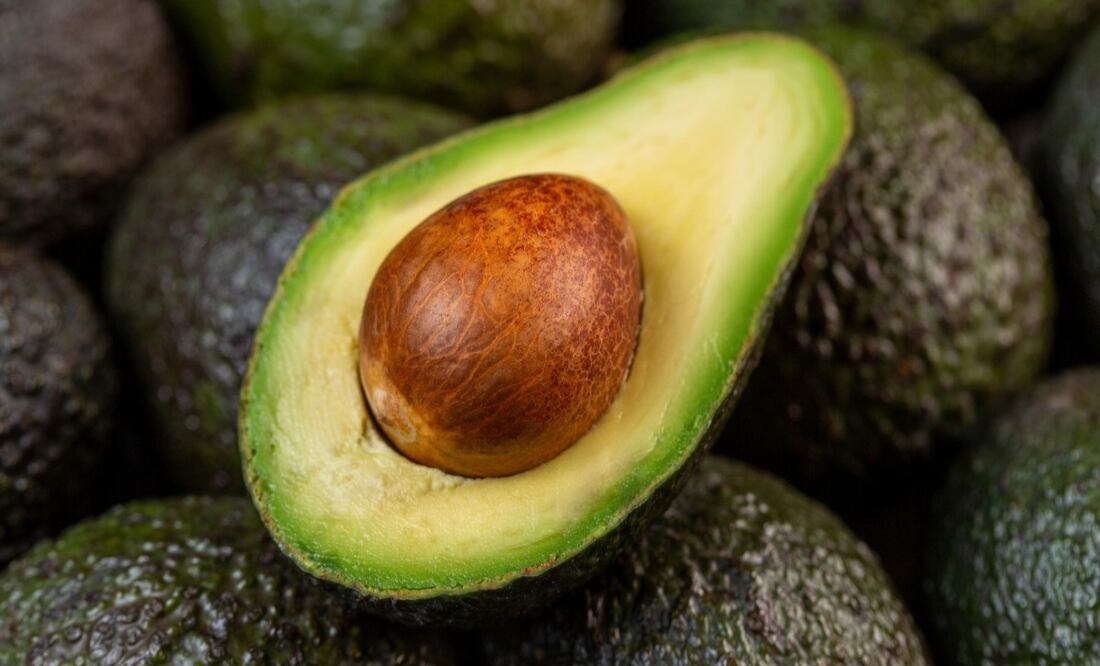 ¿Cuáles son las propiedades curativas del aguacate y cuántas calorías tiene? Foto: Adobe