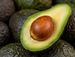 Aguacate: Beneficios, vitaminas, minerales y cuántas calorías tiene. ¿Es fruta o verdura?